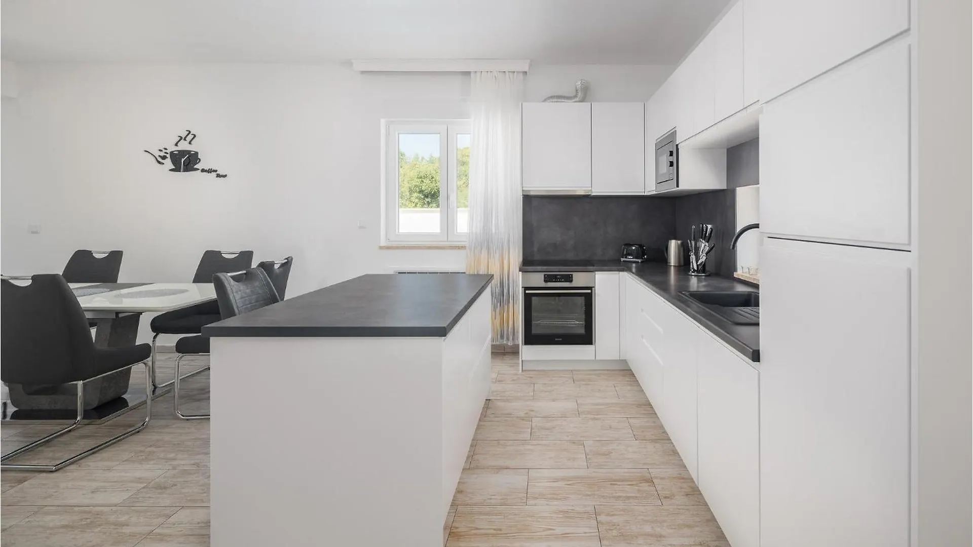 Cozy Home In Porec With Kitchen 0*,