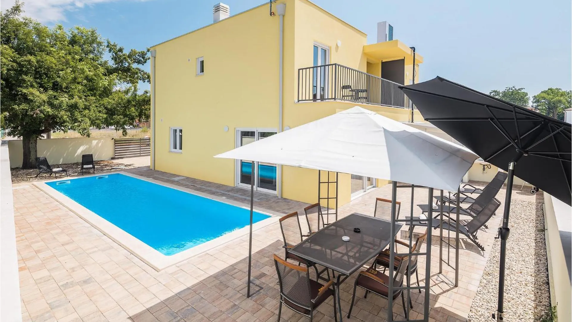 Cozy Home In Porec With Kitchen