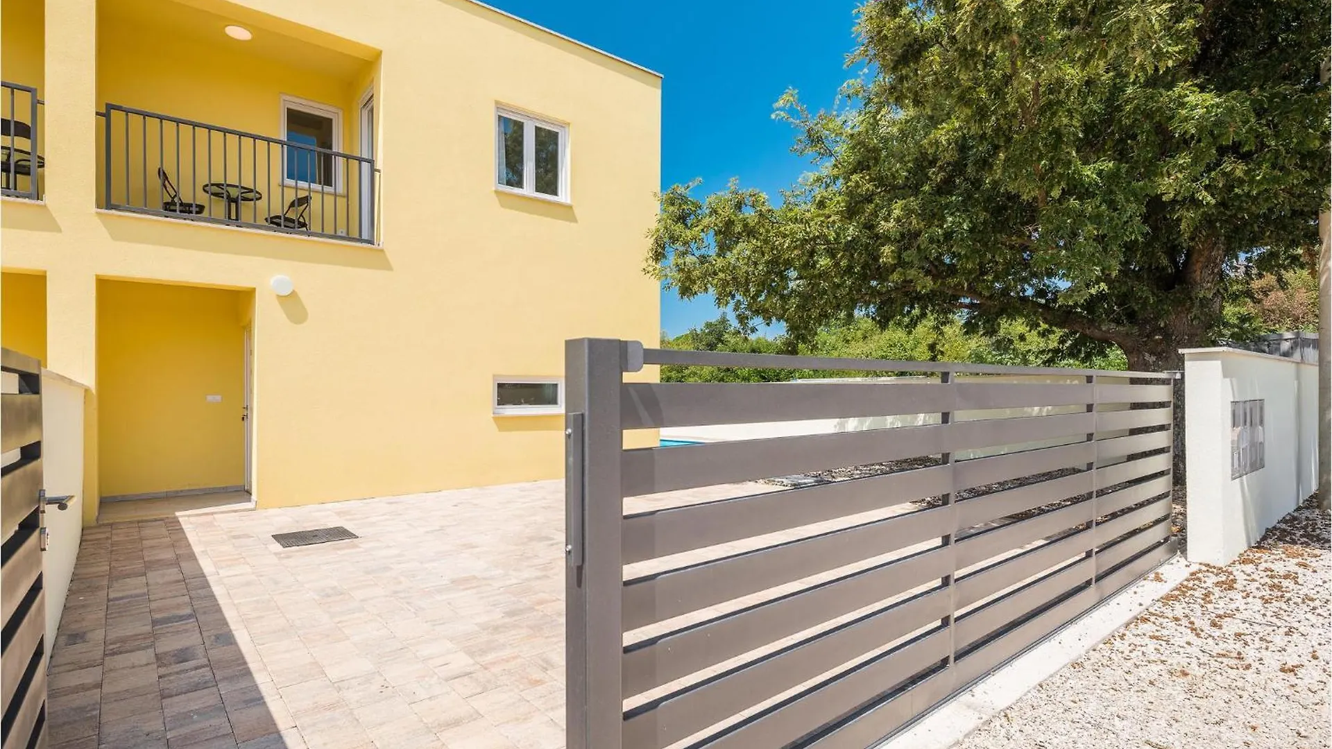 Holiday home Cozy Home In Porec With Kitchen